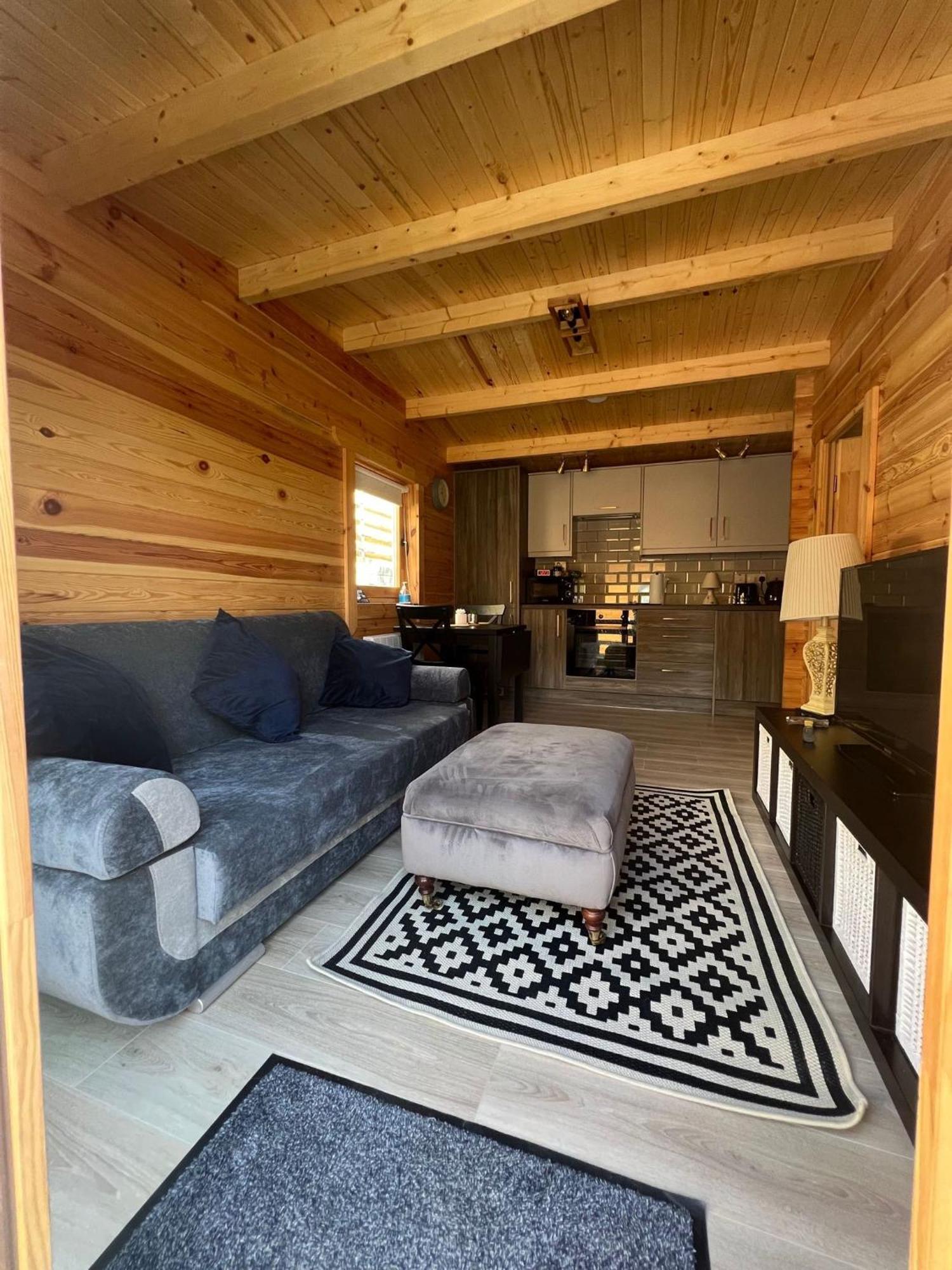 The Greenbanks Escape Apartment